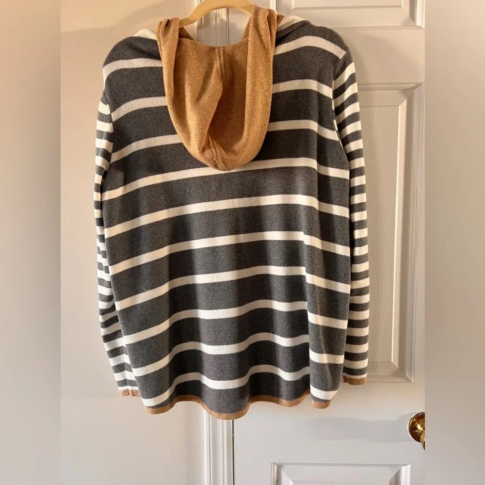 Gray and white long sleeve hoodie sweater with gold metallic accent. - Picture 2 of 4